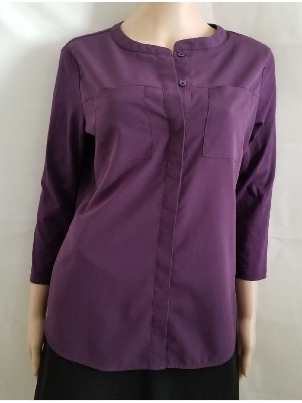 Van Heusen Women's Purple Button-Front Pockets‎ Tunic Shirt Blouse Size Medium - Picture 3 of 10